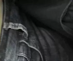 به صورت و خروس به گربه