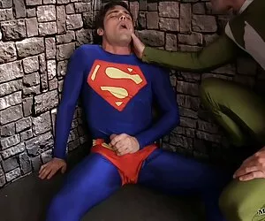 Superman 2 lycra gay تحت سلطه اسپاندکس قرار دارد