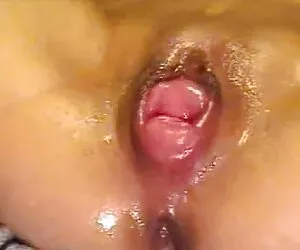 خراب و squirting توسط تلویزیون