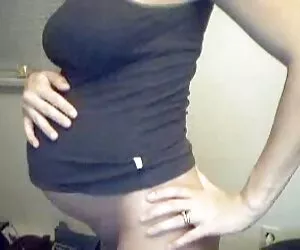 پیش آگهی با سینه بزرگ ، حلقه سیاه در وب کم 1 mr