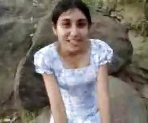 دختر سریلانکا رابطه جنسی دهانی انجام می دهد