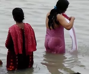 حمام گانگا گرفتار شد