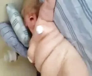 آماتور قدیمی ارگاسم مادربزرگ بزرگ
